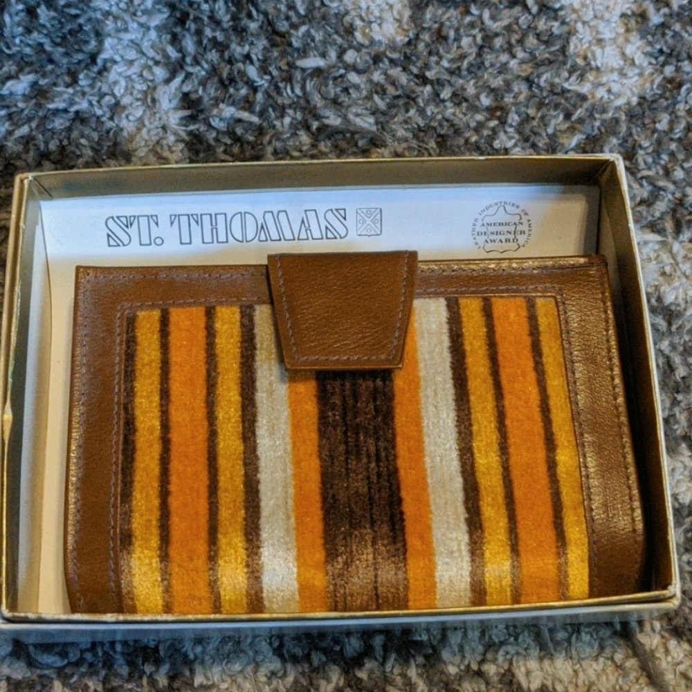St. Thomas leather wallet